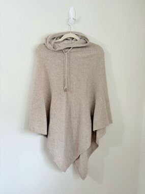 RACHEL ZOE 2 Ply Cashmere Hooded Poncho Oatmeal Beige Minimalist Chic Old Money